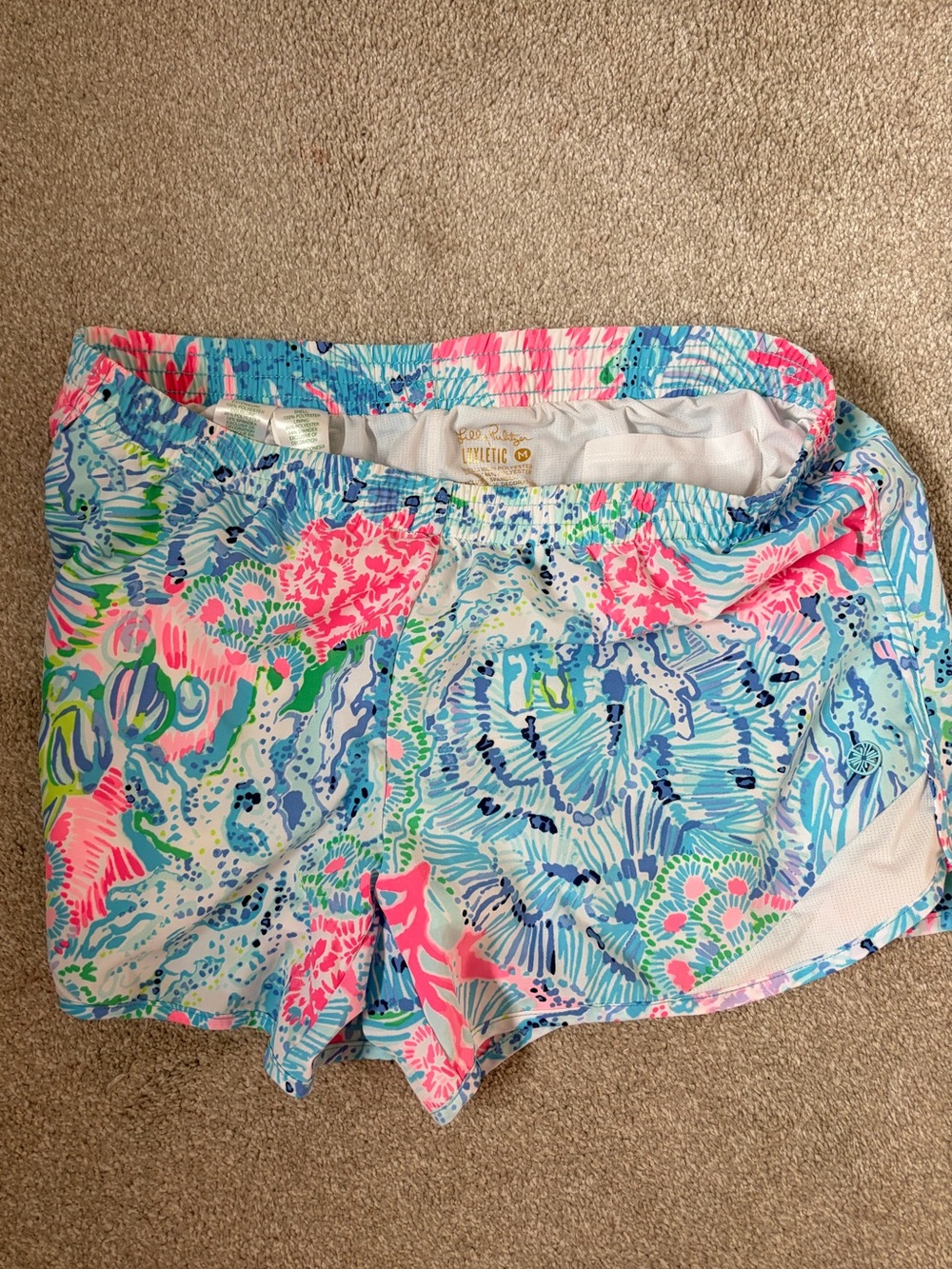 Lilly Pulitzer Luxletic Run Around Shorts Medium Multi Coral Reef Print Lined M